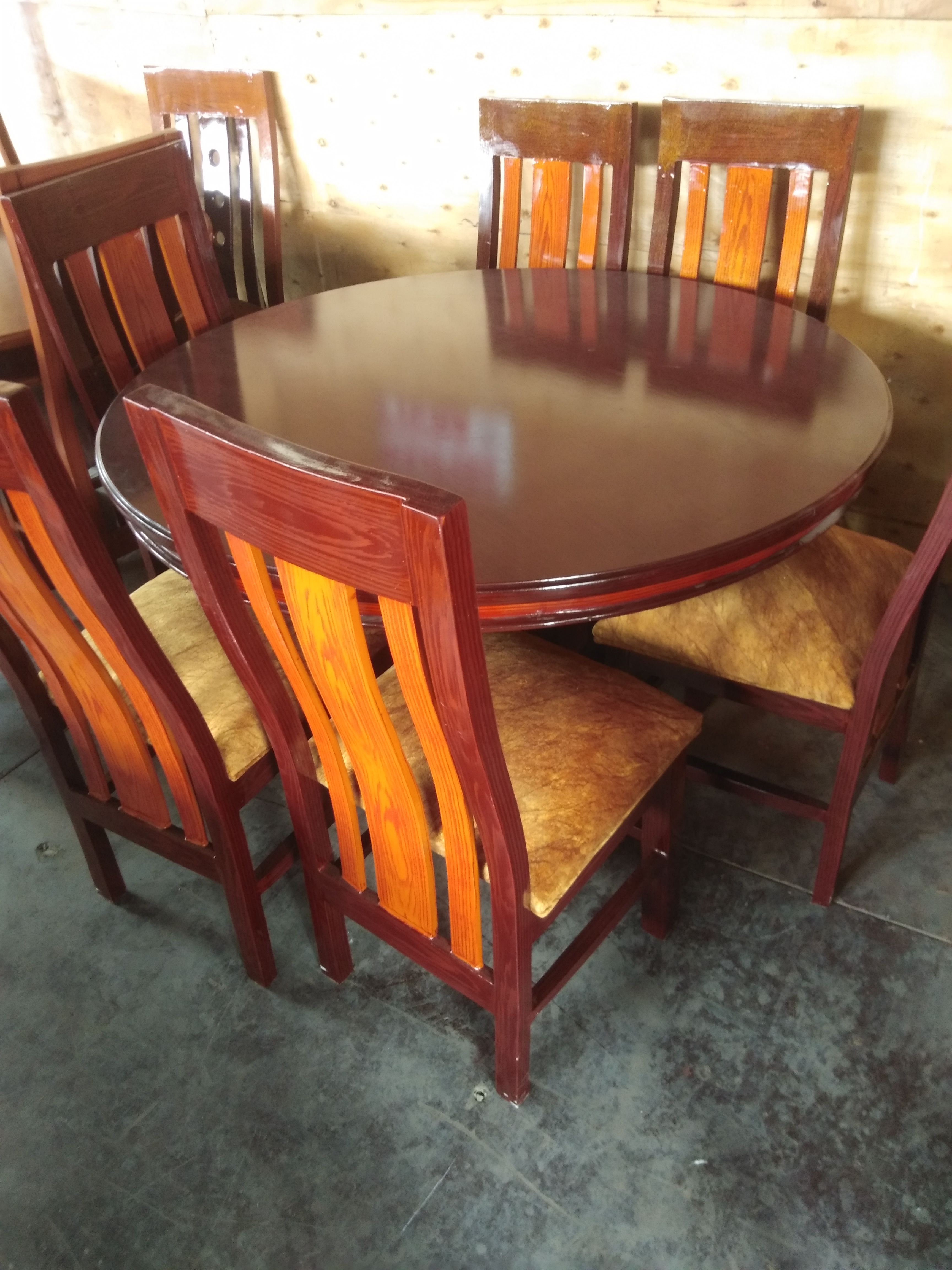 Executive 6 ChairRound Dining Table