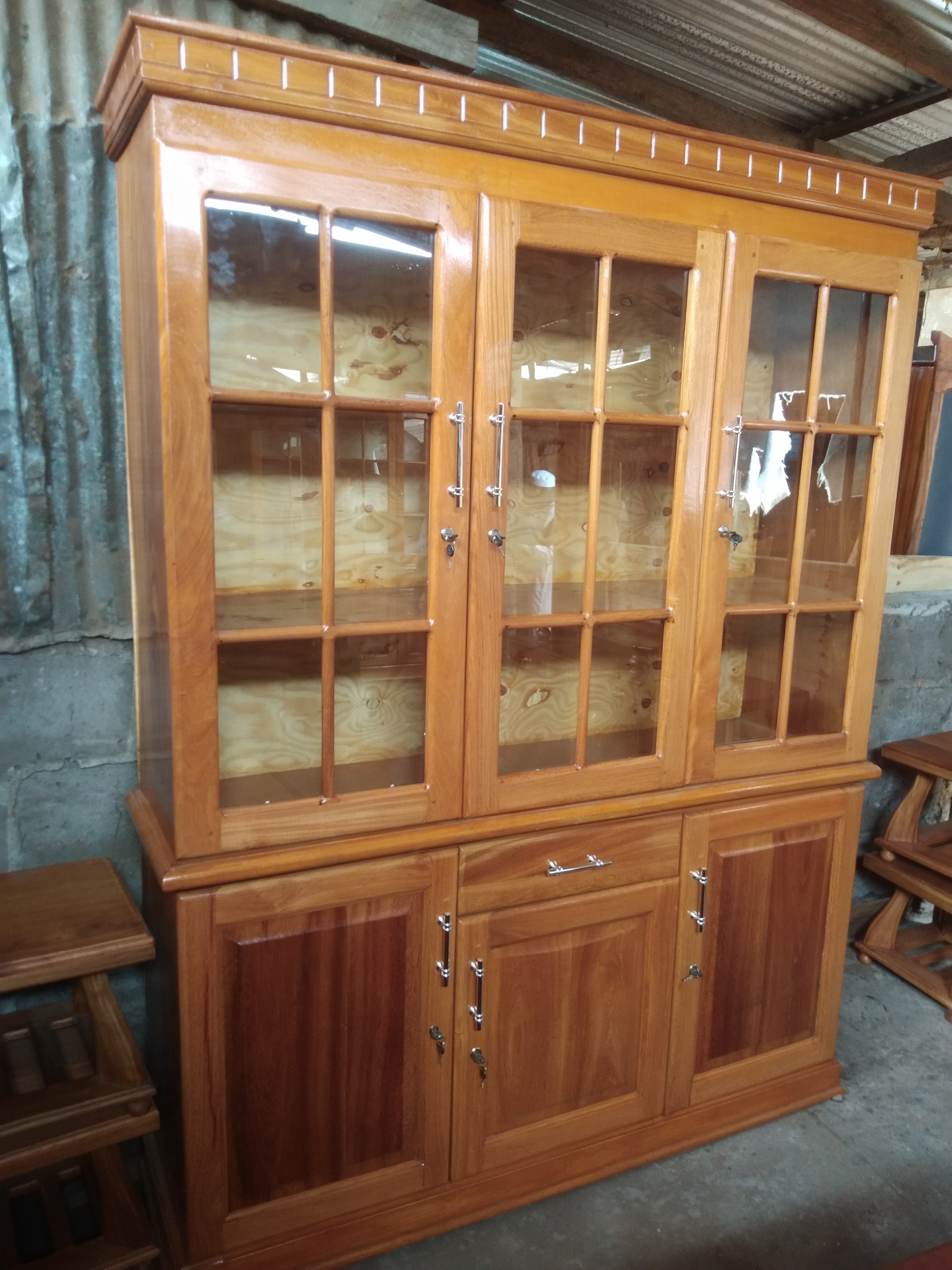 Classic Dining Closet