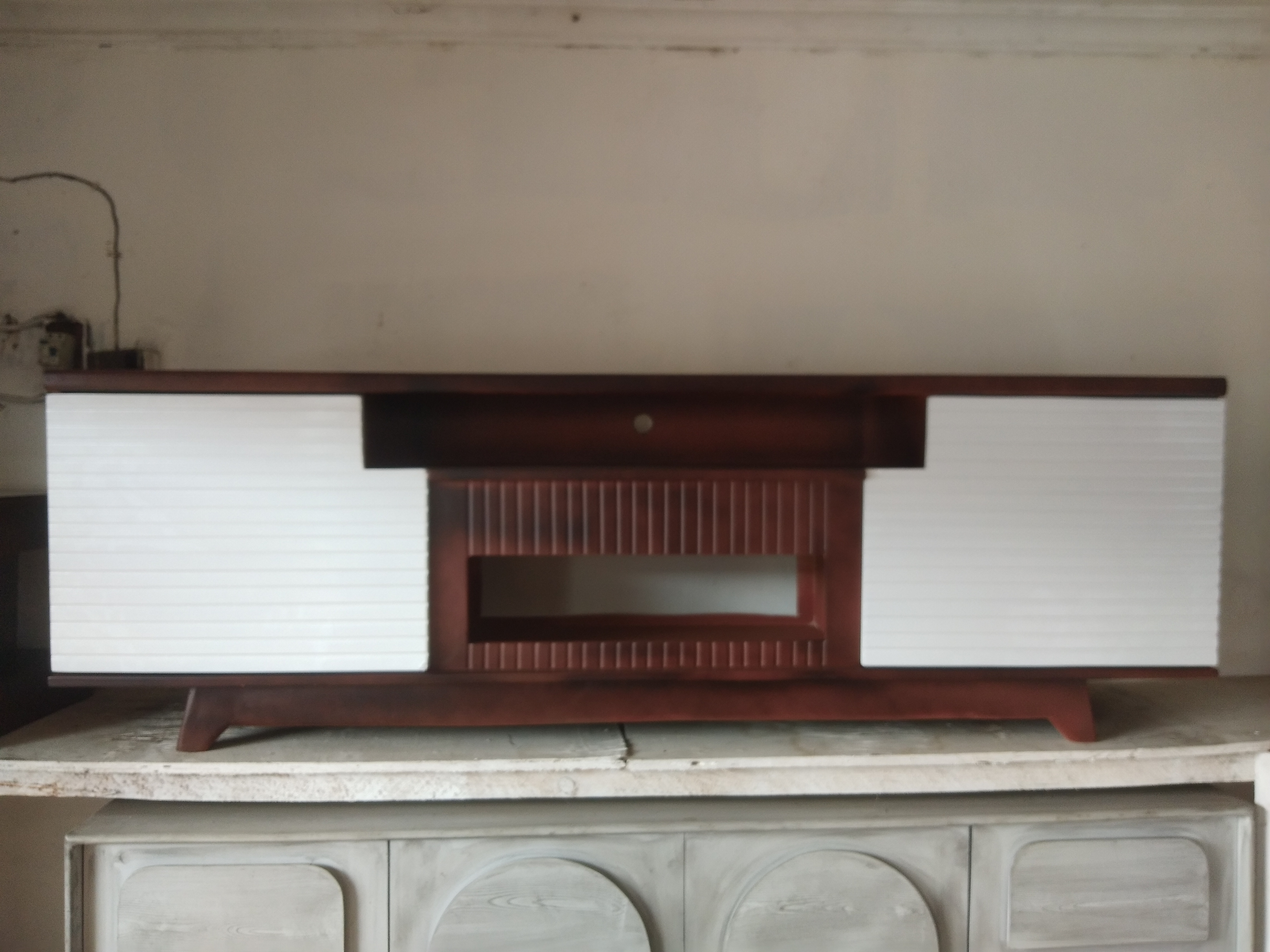 Premium Glass Showcase